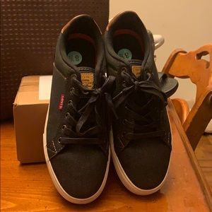 levis shoes size